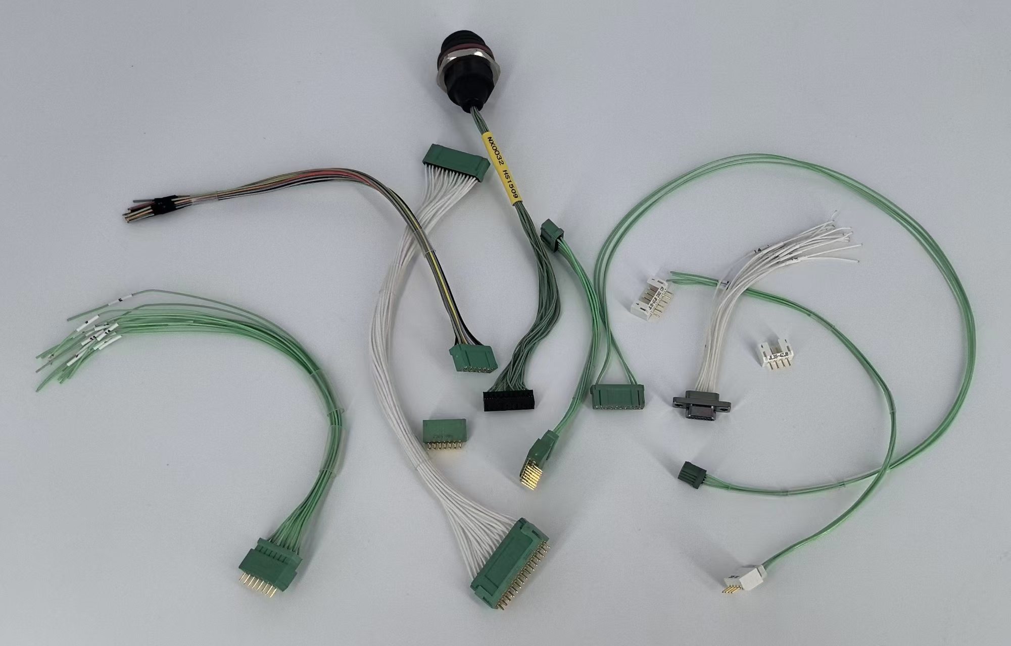 防務(wù)一體化無人機(jī)連接器及電纜線束組件